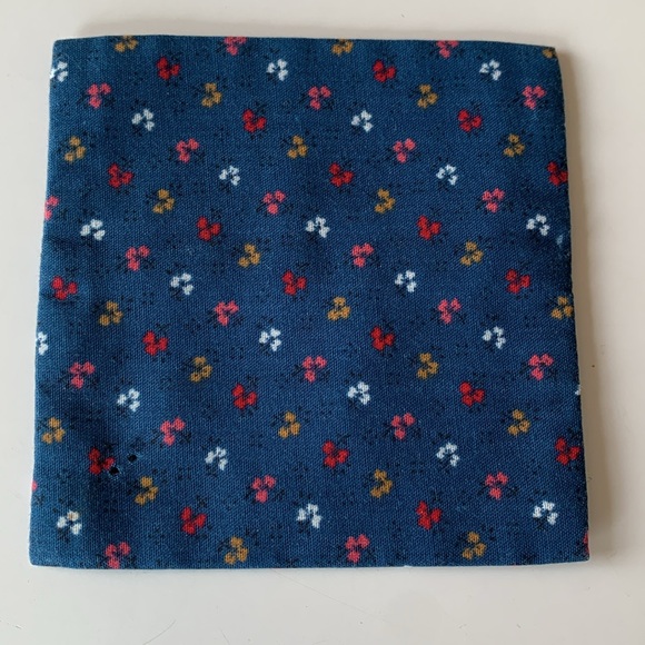 Set of 6 handmade denim blue cotton with petite floral print coasters 3”x3” - Picture 2 of 6